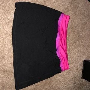 Womens tennis (athletic) skirt, never worn